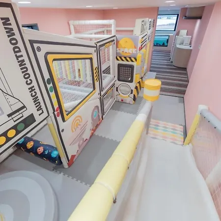 Denbasta Kids Hotel